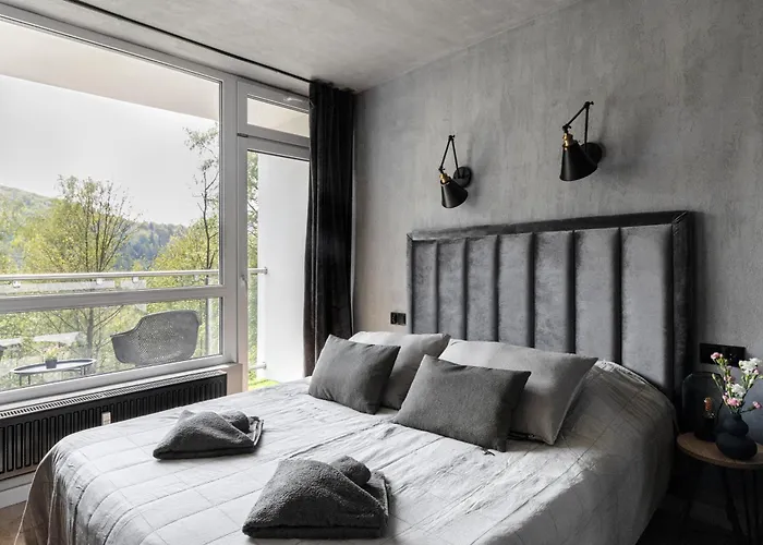 N-apartament * أوسترون